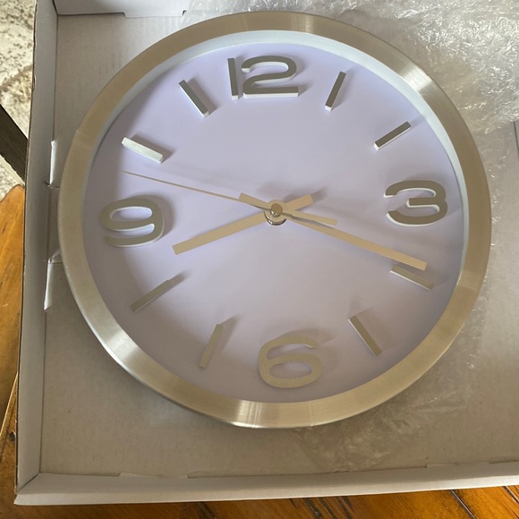 Jomparis Wall Clock. NIB - Picture 1 of 4